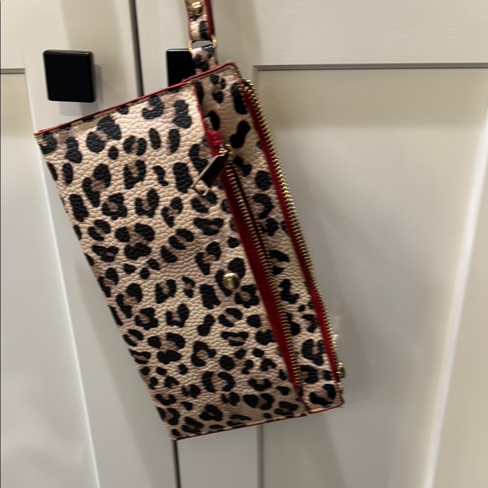 Chico’s Leopard Print Wristlet Clutch - Picture 2 of 5